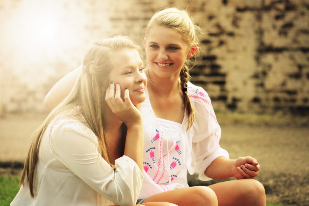 blond friends happy 55811