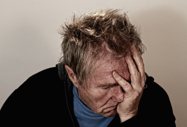 Hvad kan jeg gøre, hvis min mor eller far er en alkohol eller stofmisbruger? 1 pexels photo